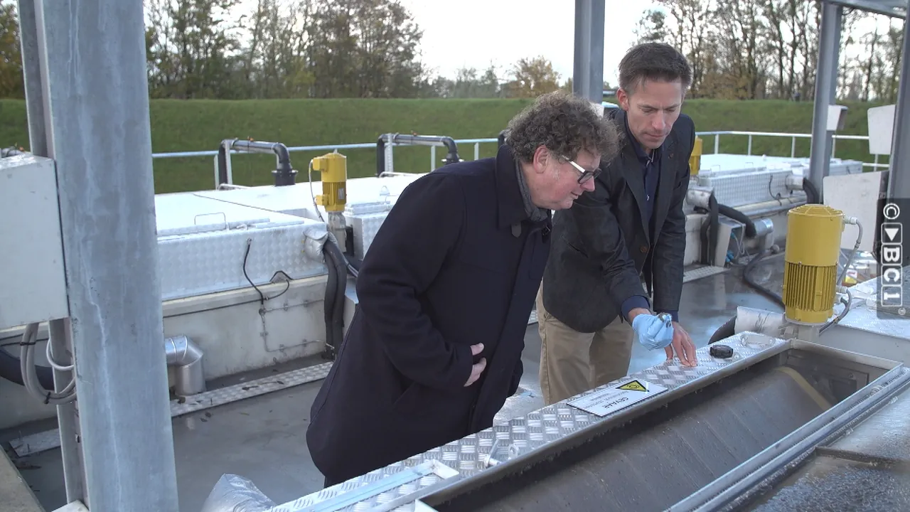 Gebruikt toiletpapier verwerkt in asfalt (video)